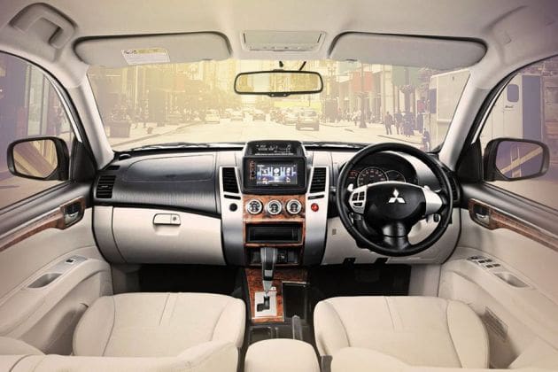 Mitsubishi pajerosport null